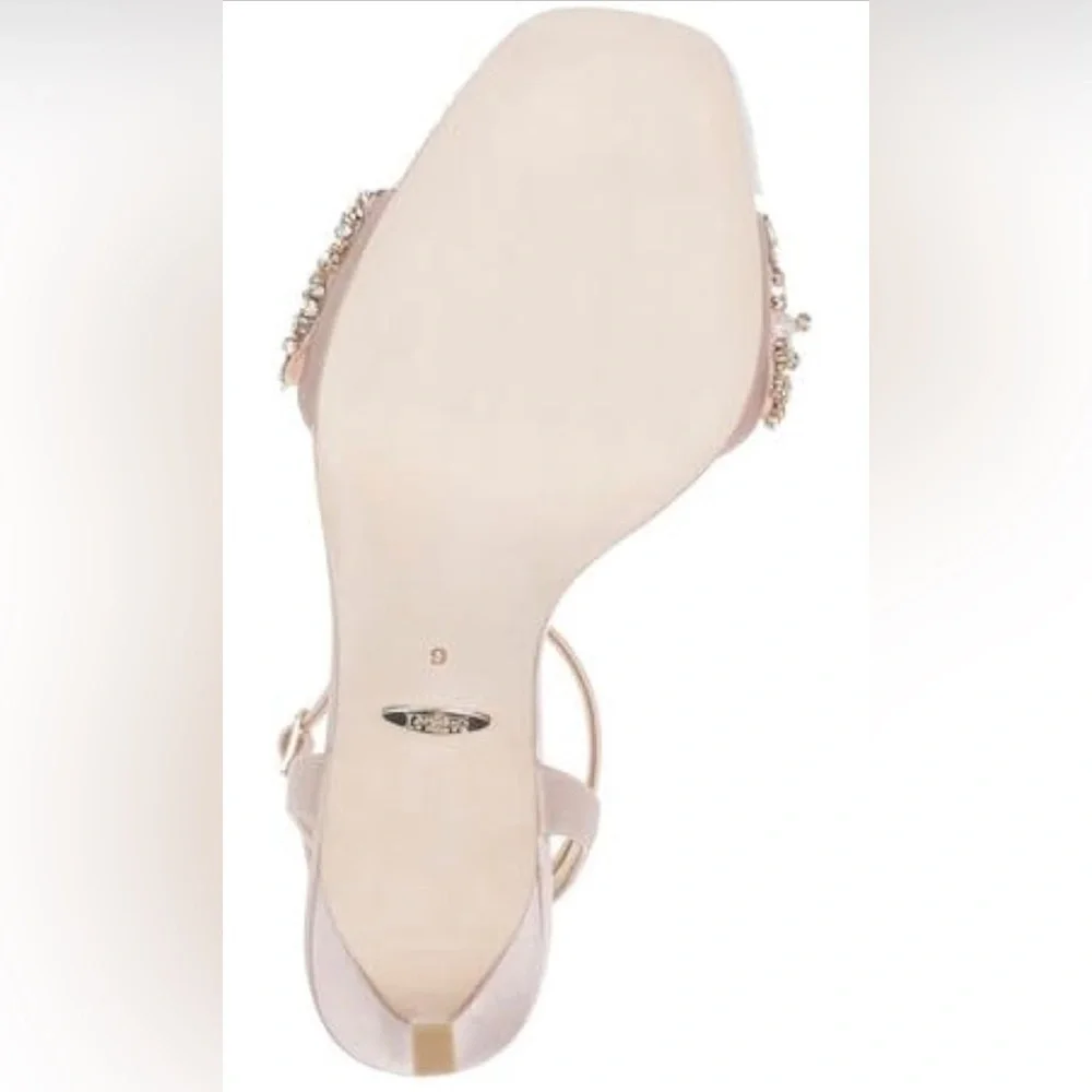 Badgley Mischka Women's Rider Heeled Sandal, White 9